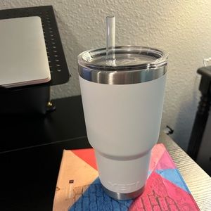 Yeti 30oz tumbler